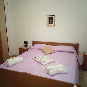  Bed & Breakfast La Madonnuzza Italia